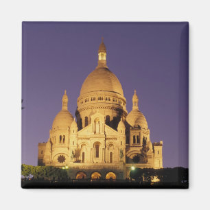 Frankrike, Paris, Sacré-Coeur i skymningen. Magnet