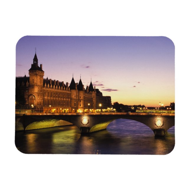 Frankrike, Paris, Seine och Conciergerie vid Magnet (Horisontell)