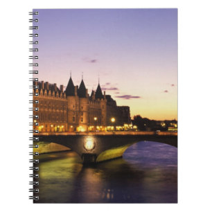 Frankrike, Paris, Seinefloden och Conciergerie vid Anteckningsbok