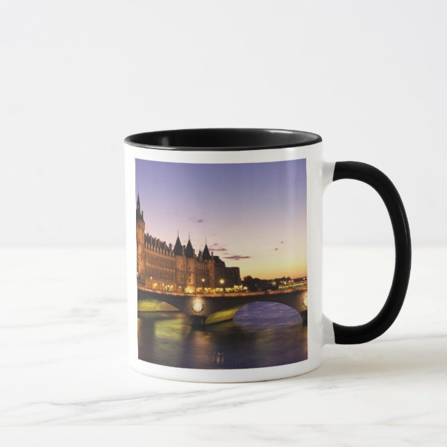 Frankrike, Paris, Seinefloden och Conciergerie vid Mugg (Höger)