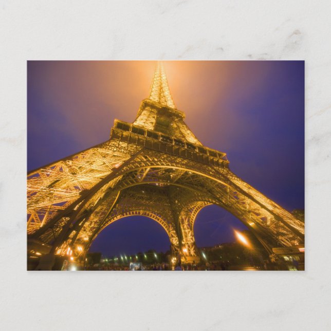 Frankrike, Paris. Tittar upp från Eiffels bas Vykort (Framsida)