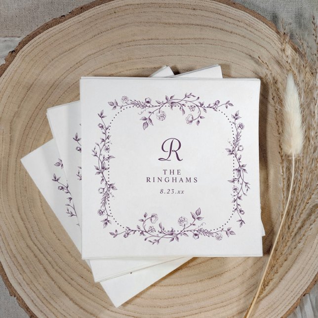 Fransk Blommig Aubergine Lila Monogram Bröllop Pappersservett (Vintage French purple napkin featuring a personalized floral border)