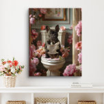 Fransk Bulldog på Toilet | Frenchie Art Bathroom Canvastryck<br><div class="desc">En lekfull Fransk Bulldog får en badrumsrast i ett badrum fyllt med vackra blommor. Den här charmerande teckningen ger ditt space en aning värme och personlighet,  skapar att det känns mer inbjudande och glatt.</div>