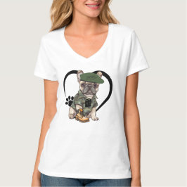 Fransk Bulldog Puppy i Camo Outfit & Grönt Beret T Shirt