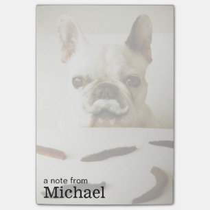 Fransk bulldogg med en mustasch post-it block