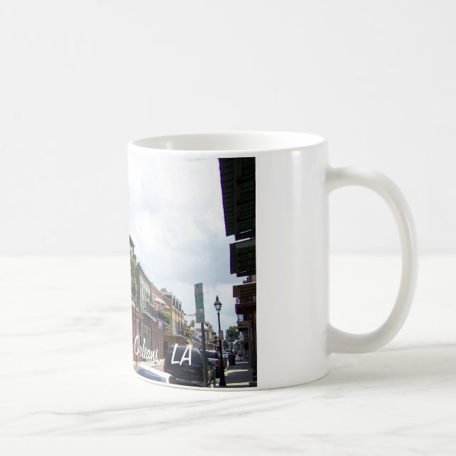 Fransk inkvarterar gatan beskådar New Orleans Mugg (Höger)