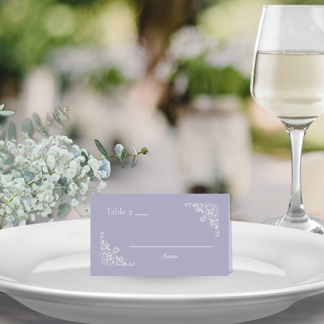 Fransk Lilac-Elegant tomt Bordsnummer Monteringsko Placeringskort (Elegant wedding place cards with name and table number in romantic lavender purple and blush pink)