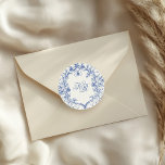 Fransk Vintage Blommigt Dubbla Monogram Bröllop Runt Klistermärke<br><div class="desc">Vår "Fransk Vintage Blommigt"-samling har blommigtar för vattenfärgsfärgad vintage i blåtoner och folie i olika färg med lätt anpassade typsnitt för ett perfekt elegant trädgårdsbröllop. Sök efter fler objekt från den här samlingen i vår butik. Kontakta oss om du har några speciella förfrågningar via e-post eller chatta och vi kommer...</div>