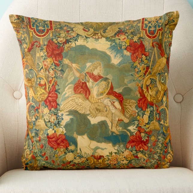 Fransk Vintage Tapet Juveltoner Färgrik Kudde (Add a splash of color and elegance to a living room with this French vintage tapestry throw pillow.)