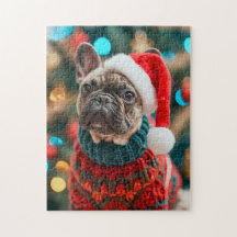 Franskt Bulldog med tomtehatt julgran