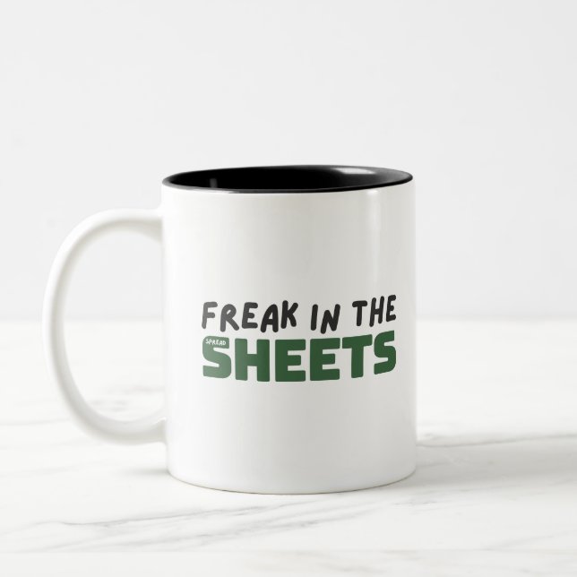 Freak i kalkylbladen Två ton kaffe mugg (Vänster)