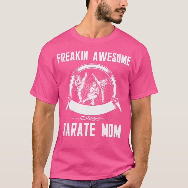 Freakin Fantastisk Karate Mamma T Shirt (Framsida)