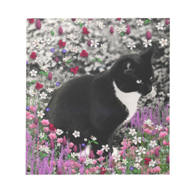 Freckles in Flowers II - Tuxedo Kattunge Anteckningsblock (Framsida)