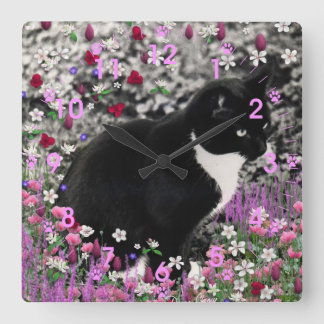 Freckles in Flowers II - Tuxedo Kattunge Fyrkantig Klocka