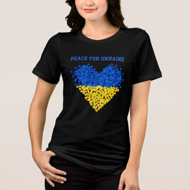 Fred för Ukraina. Kärlek. Hjärta.  T Shirt (Framsida)