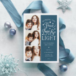 Fred, Kärlek och ljus | Hanukkah Photo Julkort<br><div class="desc">Vackra typografibaserade Hanukkah-fotokort har tre av dina favoritfoton i en kvadratisk form längs den lämnat sidan. "Wishing you peace,  kärlek and light this Hanukkah and Always" visas på högerna i vit,  handskriven typografi på en mörk tealblått bakgrund prickad med stjärnor. Anpassa med hälsning,  namn,  namn och året.</div>