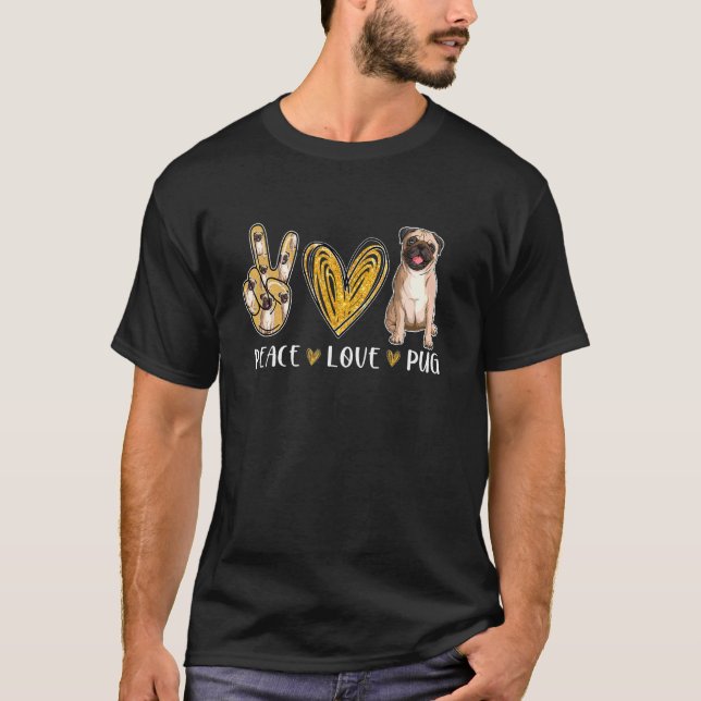 Fred Kärlek Pug Söt Hund T Shirt (Framsida)