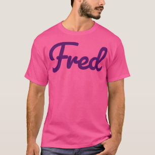 Fred Namn Lila Typography T Shirt