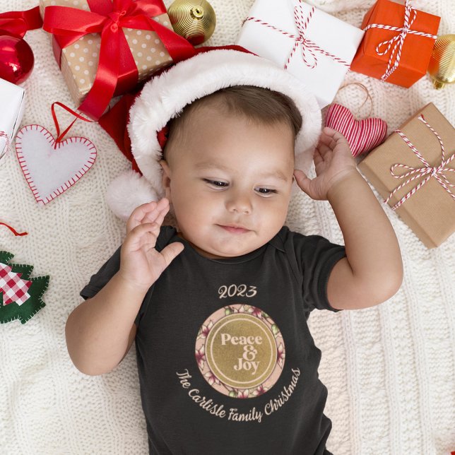 Fred och glädje, Rosa, Guld-familjens Namn-jul T Shirt (Peace & Joy Pink Gold Family Name Christmas Toddler T-shirt with Light-Colored Text for Dark Shirts.)