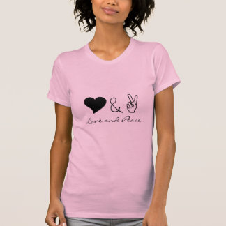 Fred- och kärlekrosaskjorta tee shirt