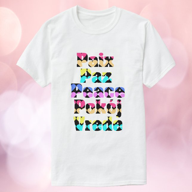 Fred på olika språk hedrar Bright T Shirt (A shirt that says peace in French, Spanish, English, Dutch and Polish with hearts.)
