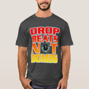 Freden och musiken slår inte bomber tee shirt