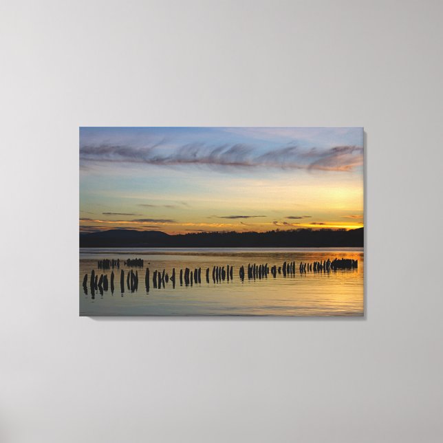 Fredlig flodscen canvastryck (Framsida)