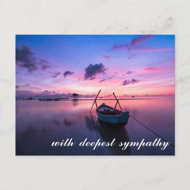 Fredlig insjöscen med båt kondolens vykort (Framsida)