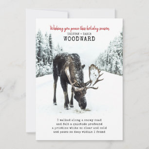 Fredlig juldikt med älg i vintersnöscen julkort