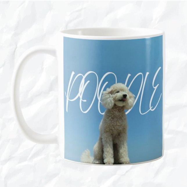 Fredlig Pudel | Blå Himmel Uppseende Mug Kaffemugg (Skapare uppladdad)