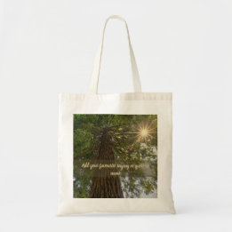 Fredlig skog med gyllene ljus naturfoto tygkasse