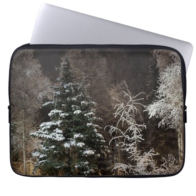 Fredlig Snowy Woodland Computer Fodral (Framsidan)