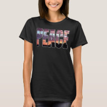Fredlig Solnedgångsbrev T-Shirt