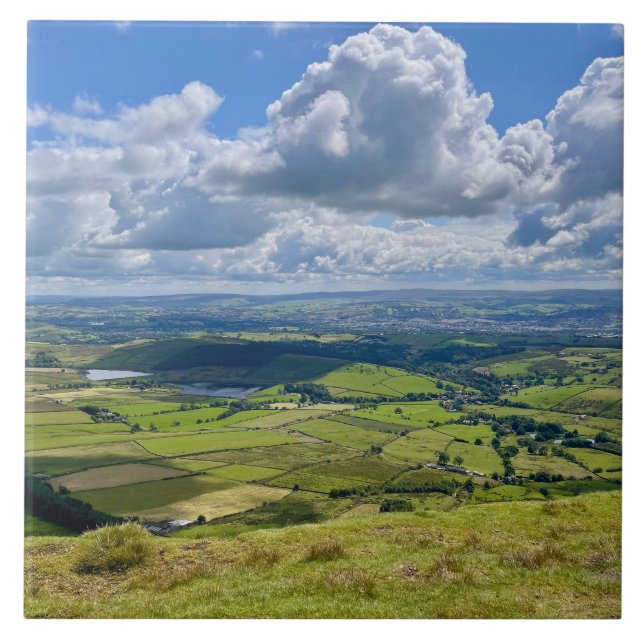 Fredlig vy från Pendle Backe.. Kakelplatta (Framsidan)