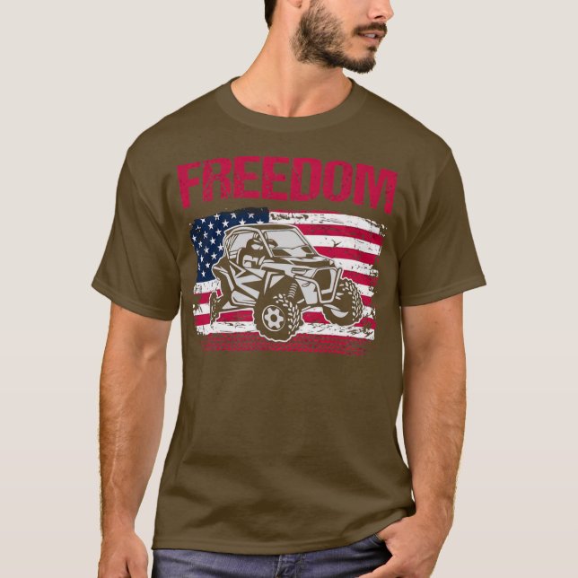 Fredom SXS UTV sida vid sida med den amerikanska f T Shirt (Framsida)