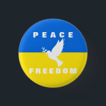 Fredsduva - Flagga Ukraina - Fred - Frihet Knapp<br><div class="desc">Flagga Ukraina - Dove of Peace - Peace - Freedom Support - Solidarity - Ukrainska Flagga - Strong Together - Freedom Victory! Låt oss världen till ett bättre ställe - alla tillsammans! En bättre värld börjar - beroende - behöver du också! Du kan överföra till 1 000 Zazzle-produkter. Ändra storlek...</div>