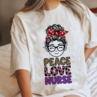 Fredskärlek Sjuksköterska Rufsigt Uppsatt Hår Graf T Shirt