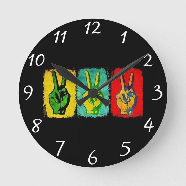 Fredsmur Clock Rund Klocka (Framsida)