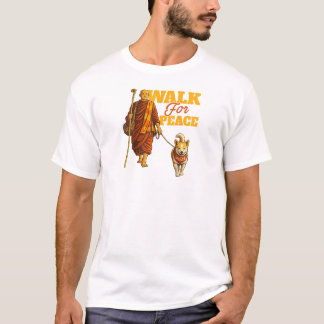 Fredsvandrande Munk med Aloka Hund – Vandra för Fr T Shirt