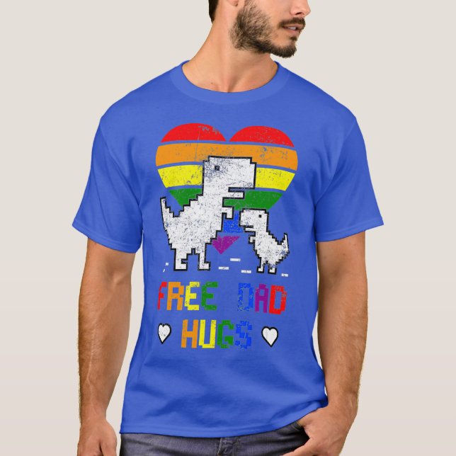 Free Dad Hugs Dinosaur Tre Dino LGBTQ Pride Re T Shirt (Framsida)