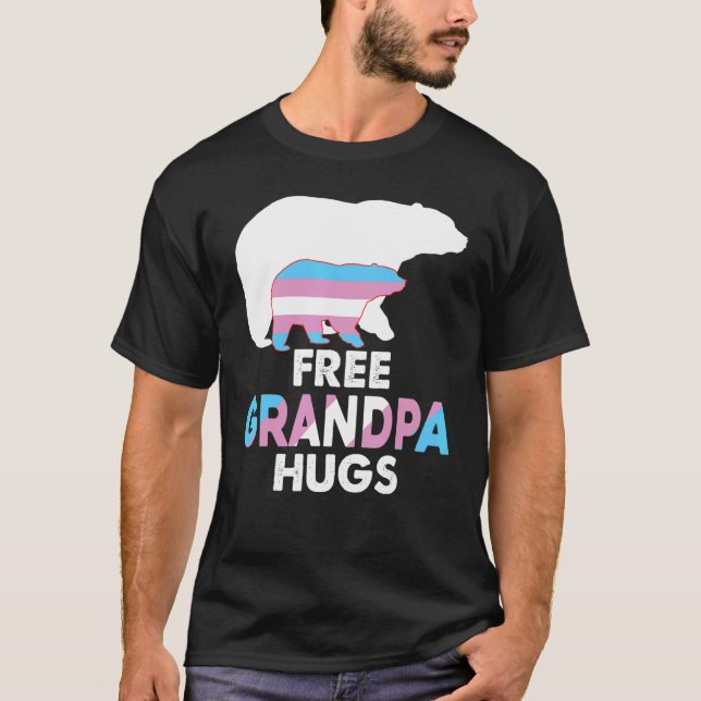 Free Grandpa Hugs Transgender Rainbow Bear Lgbt Pr T Shirt (Framsida)