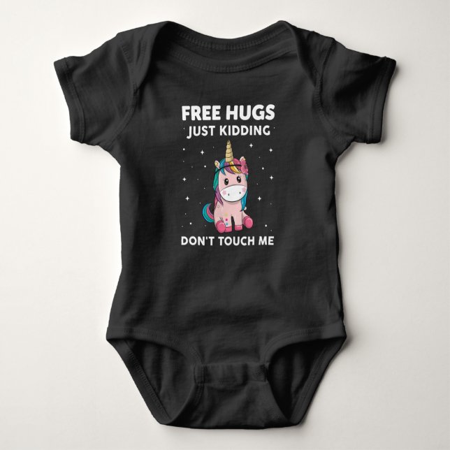 Free Hugs Just Kidding Do Not Touch Me T Shirt (Framsida)