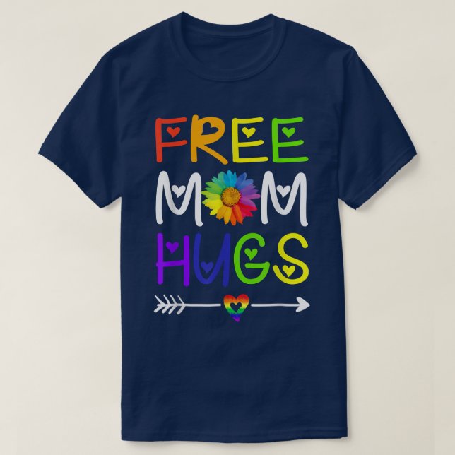 Free Mamma Hugs Daisy Rainbow Heart LGBT Pride Mån T Shirt (Design framsida)