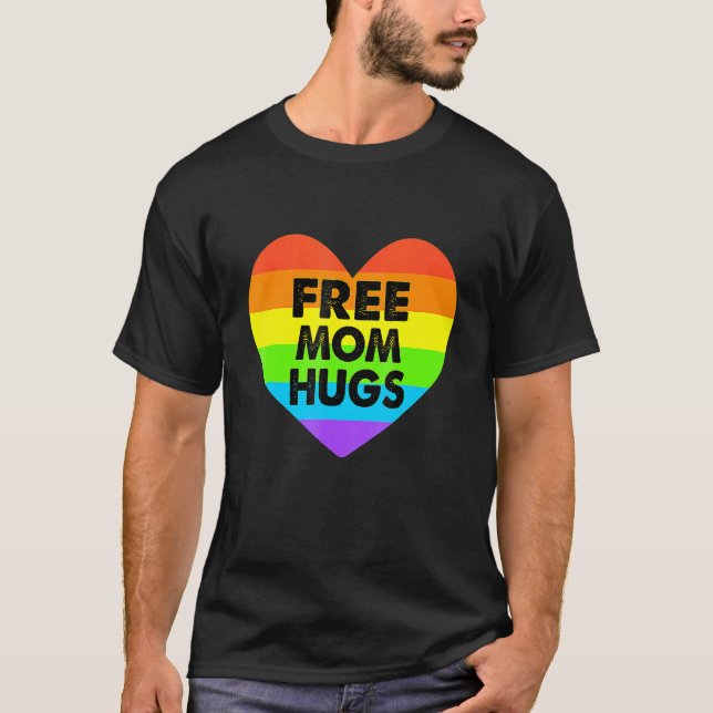 Free Mamma Hugs Gay pride Transgender Rainbow Hear T Shirt (Framsida)
