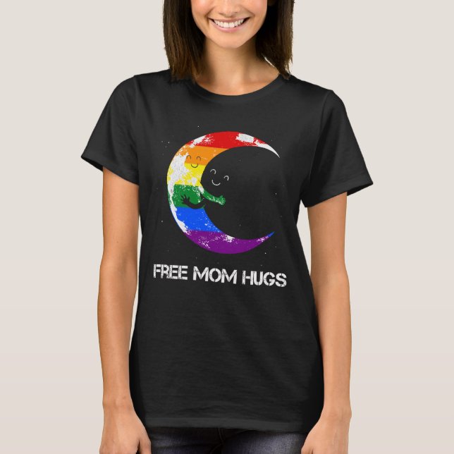 Free Mamma Hugs LGBT Måne Hugs T Shirt (Framsida)
