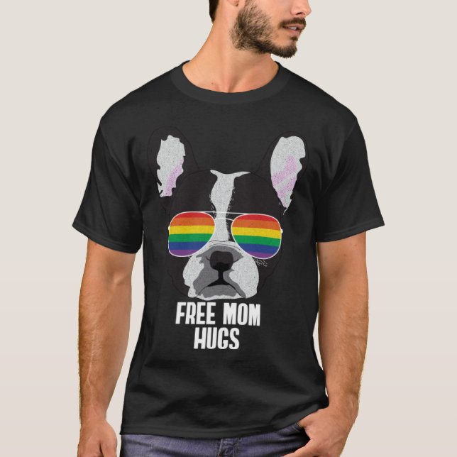 Free Mom Hugs  Dog Gay Pride T Shirt (Framsida)