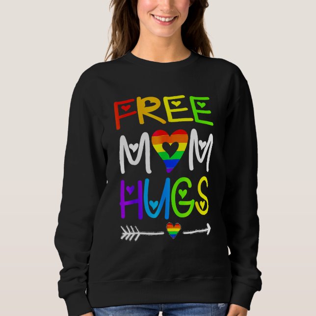Free Mom Hugs Rainbow Heart LGBT Pride Month 1 T Shirt (Framsida)