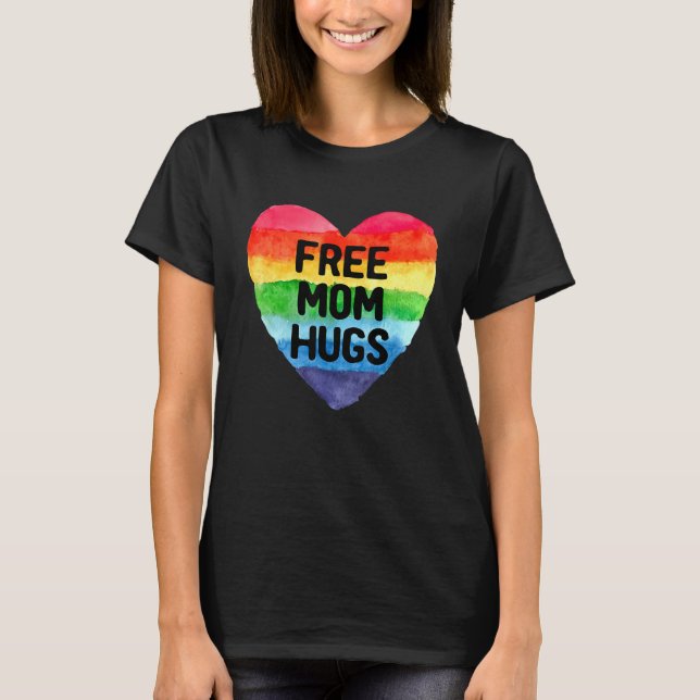 Free Mom Hugs  Rainbow Heart Lgbt Pride Month 9 T Shirt (Framsida)