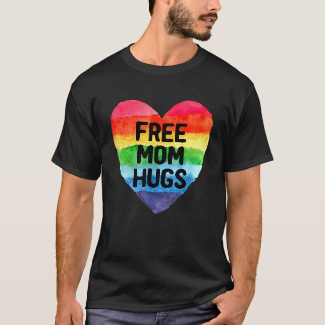 Free Mom Hugs  Rainbow Heart Lgbt Pride Month 9 T Shirt (Framsida)
