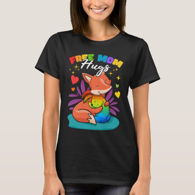 Free Mom Hugs T Shirt (Framsida)